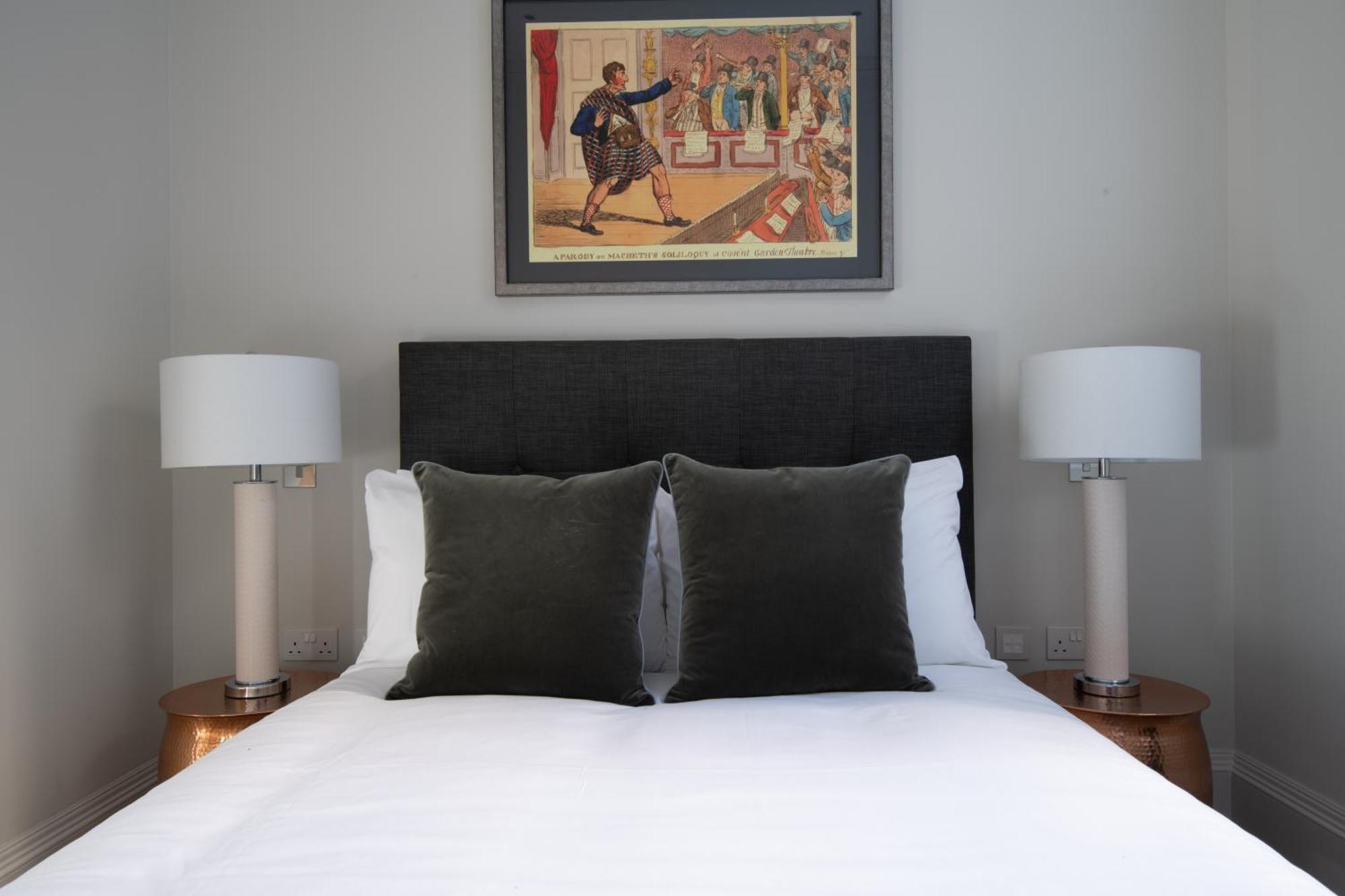 Sonder King Street Aparthotel Лондон Екстериор снимка